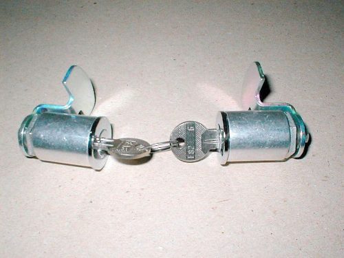 Skoda 100 ajtó zárbetét párban - 317988060